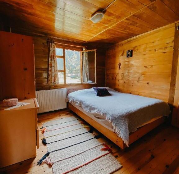 스탠다드 트리플 룸, Kuşpuni Mountain Lodge
