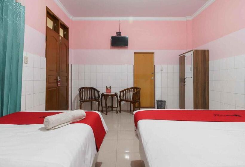 Семейный Номер, Reddoorz Plus @ Jalan Gatot Subroto Medan