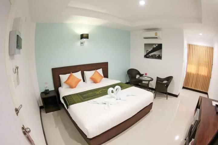Номер Deluxe Кровать Кинг, Bk Place