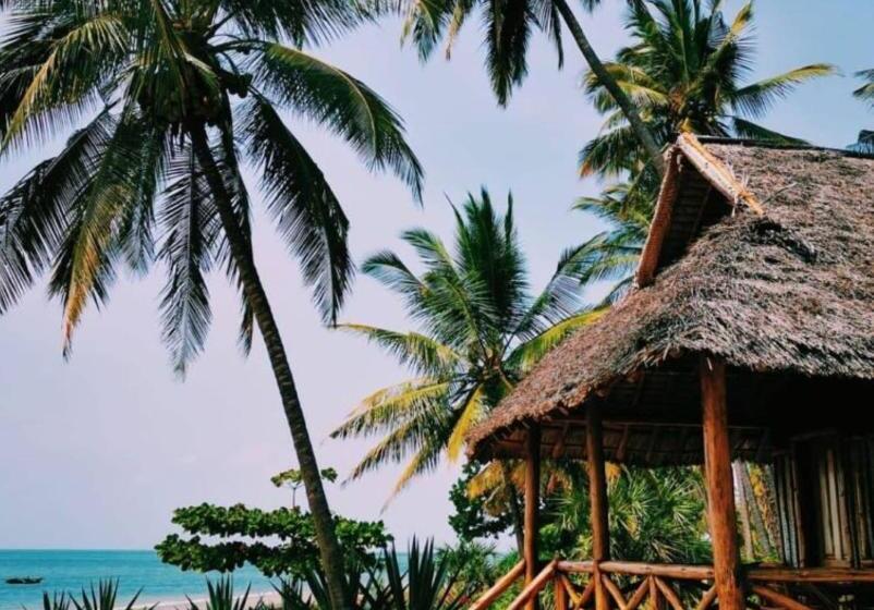 بانگلوی استاندارد با چشم‌انداز دریا, Barry S Beach Resort