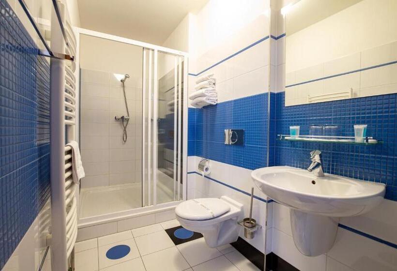 Номер Стандарт, Greensgate Golf And Leisure Resort