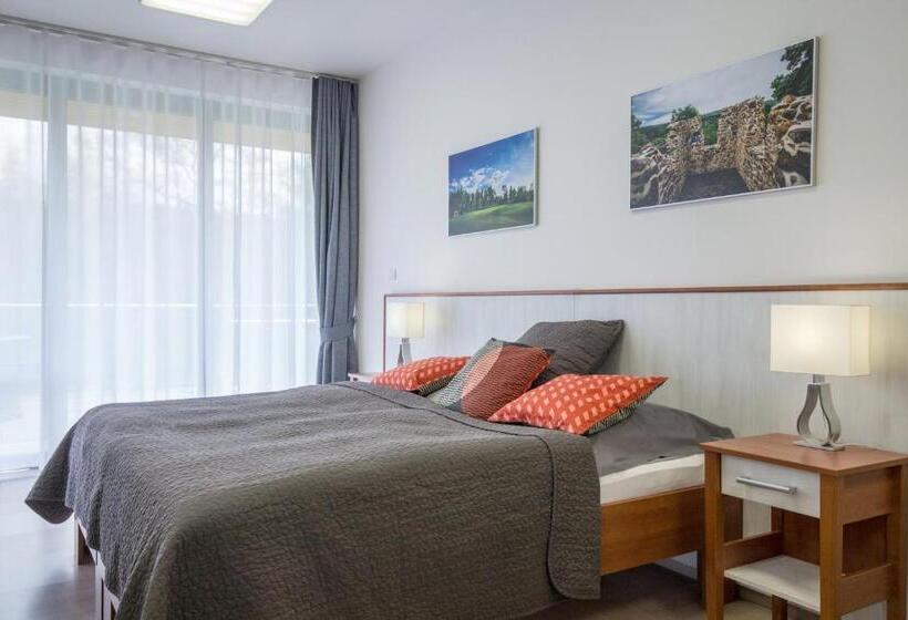 Люкс Комфорт, Greensgate Golf And Leisure Resort