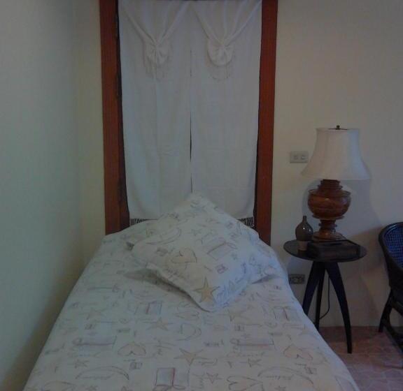 Одноместный Номер Вид на Сад, Bed & Breakfast Chiang Rai