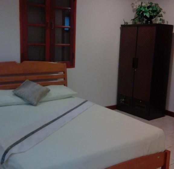 Номер Стандарт Вид на Сад, Bed & Breakfast Chiang Rai