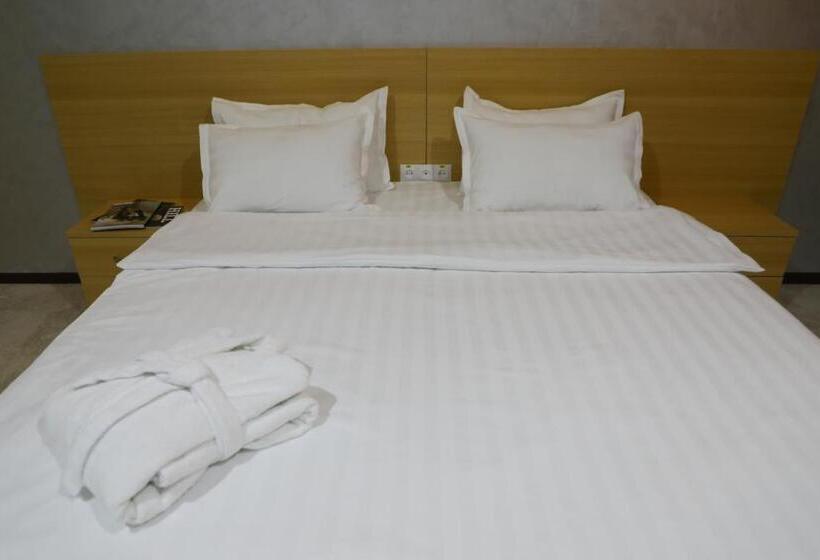 اتاق سوپریور با تخت بزرگ, City Inn