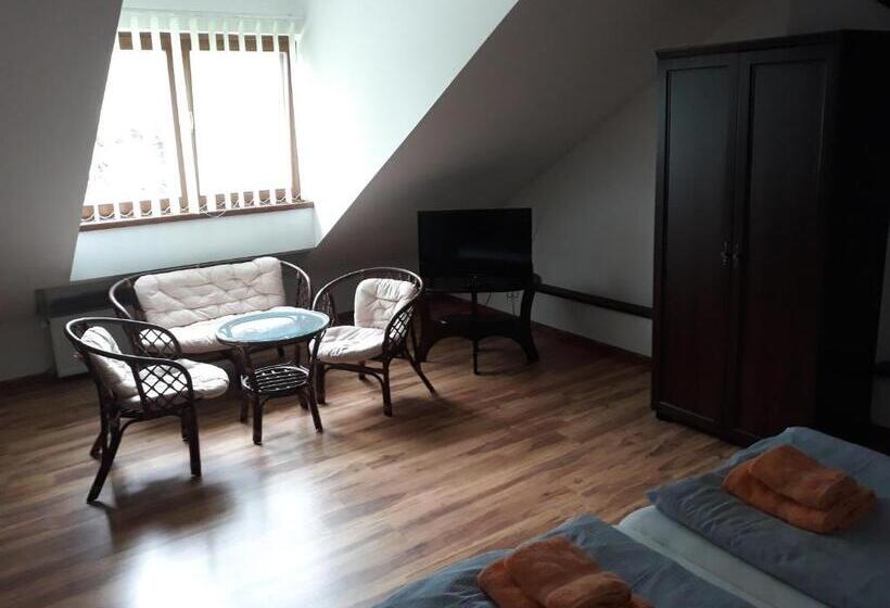 Четырехместный Номер Стандарт, Eden House