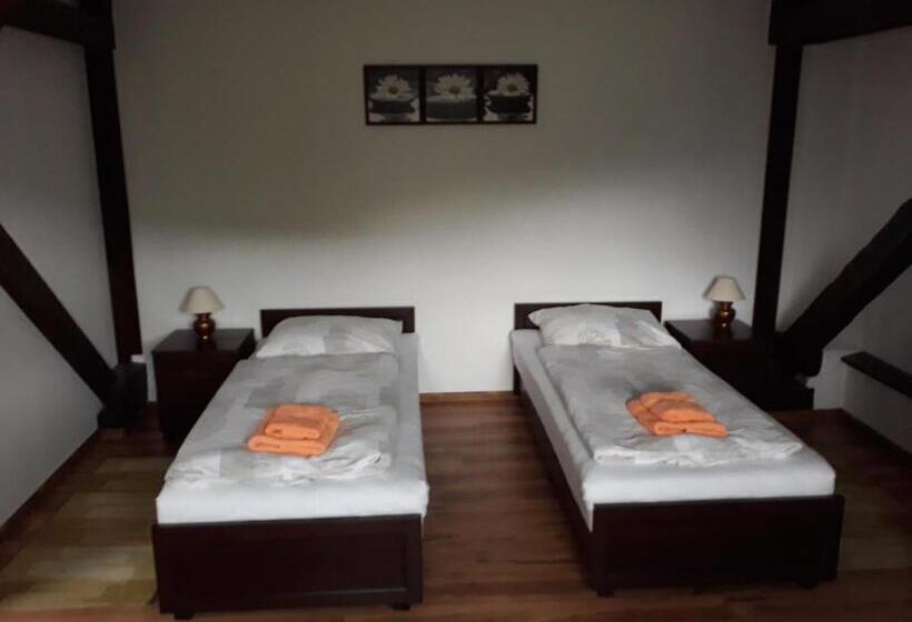 Номер Deluxe, Eden House