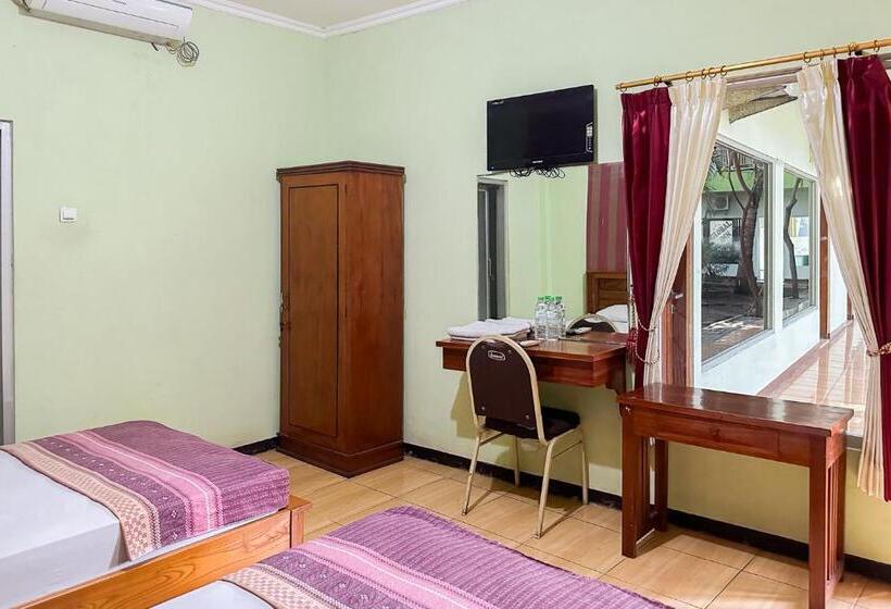 Номер Стандарт, Global Inn Syariah Mitra Reddoorz Near Juanda T1 Airport