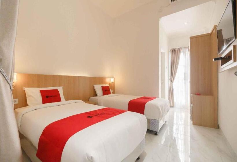 Номер Стандарт, Reddoorz Plus Syariah @ Jalan Dr Sutomo Padang