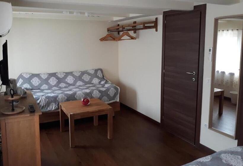 Семейный Номер, Casa Zuel Guesthouse