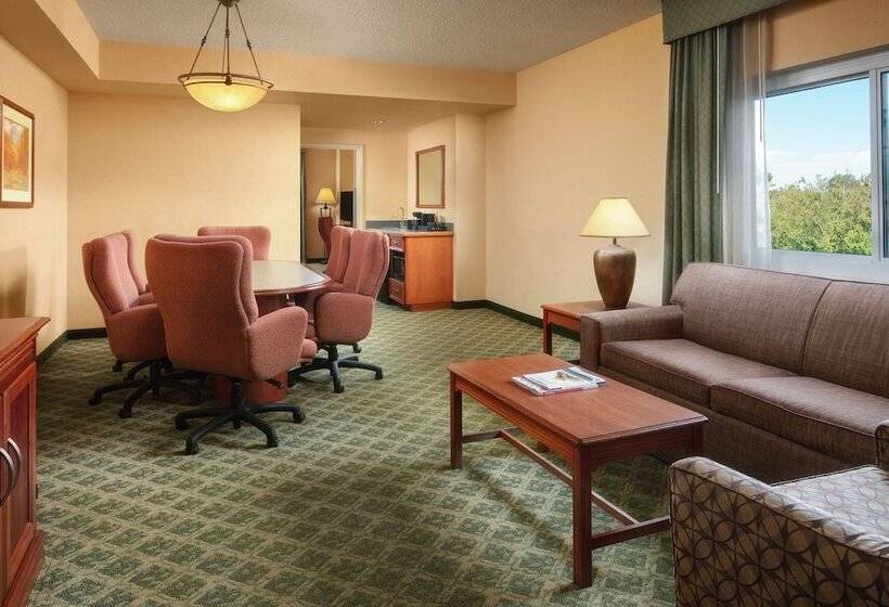 Sviitti King-vuode, Embassy Suites By Hilton Charleston Airport Convention Ctr