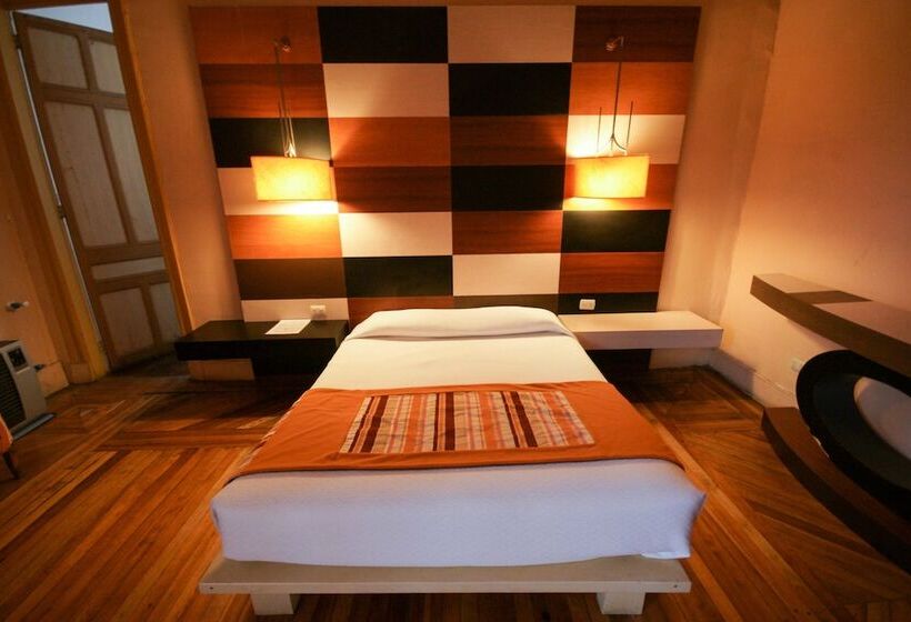 اتاق استاندارد یک نفره, Happy House Hostel