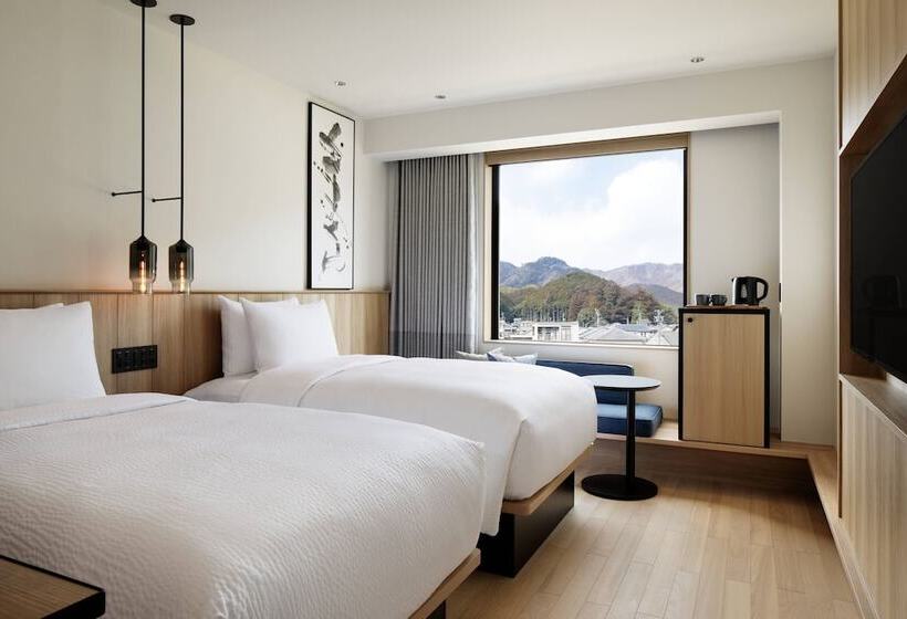 Номер Стандарт, Fairfield By Marriott Mie Okuise Odai