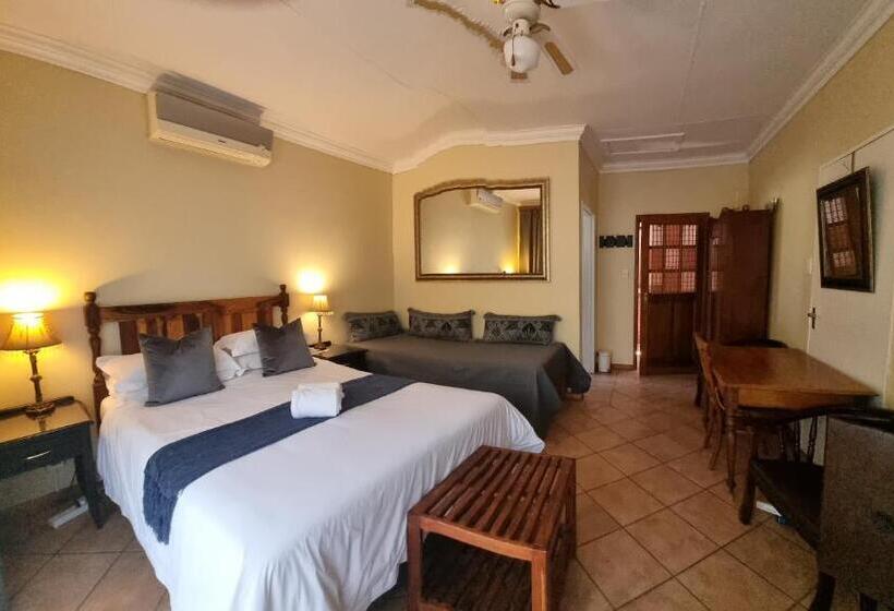 Трехместный Номер Deluxe, Camelia Guest House