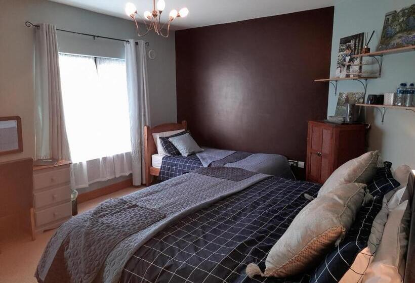 Номер Стандарт Трехместный, Oak Tree Lane Country B And B