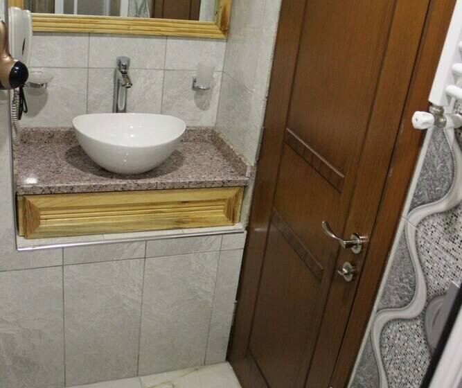 اتاق اکونومی, Duran Aga Konagi