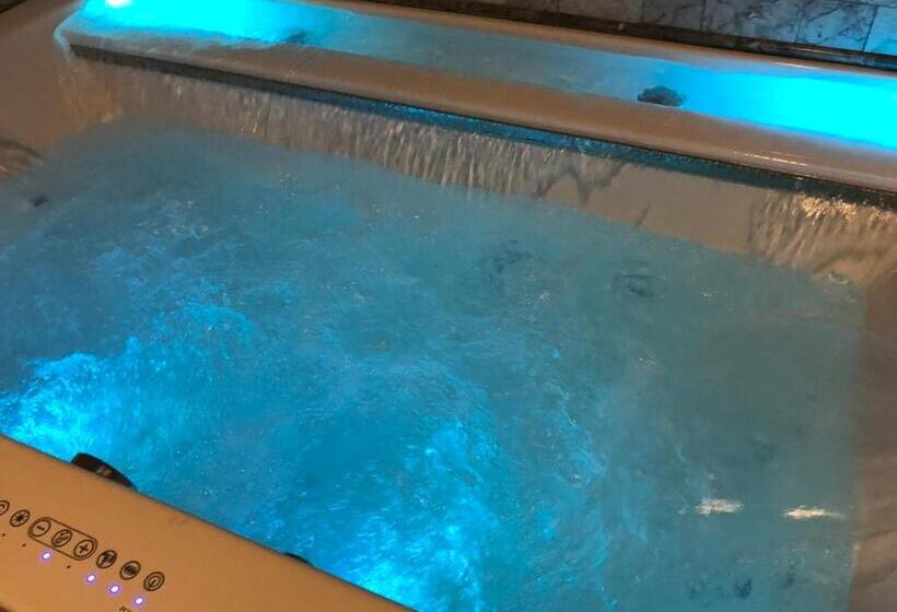 Люкс Повышенной Комфортности, Northern Lights Mansion
