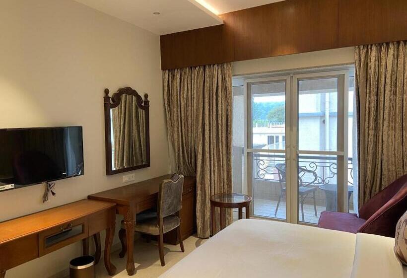 标准间带阳台, Grand Victoria The Fern Resort & Spa, Panchgani
