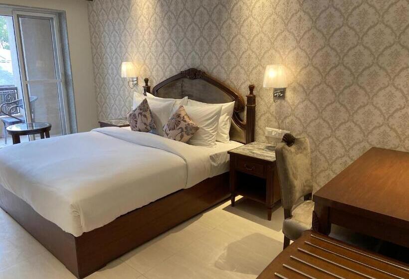 标准间带阳台, Grand Victoria The Fern Resort & Spa, Panchgani