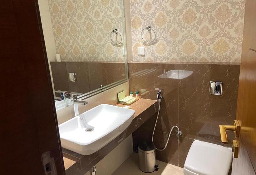 景观俱乐部房间, Grand Victoria The Fern Resort & Spa, Panchgani