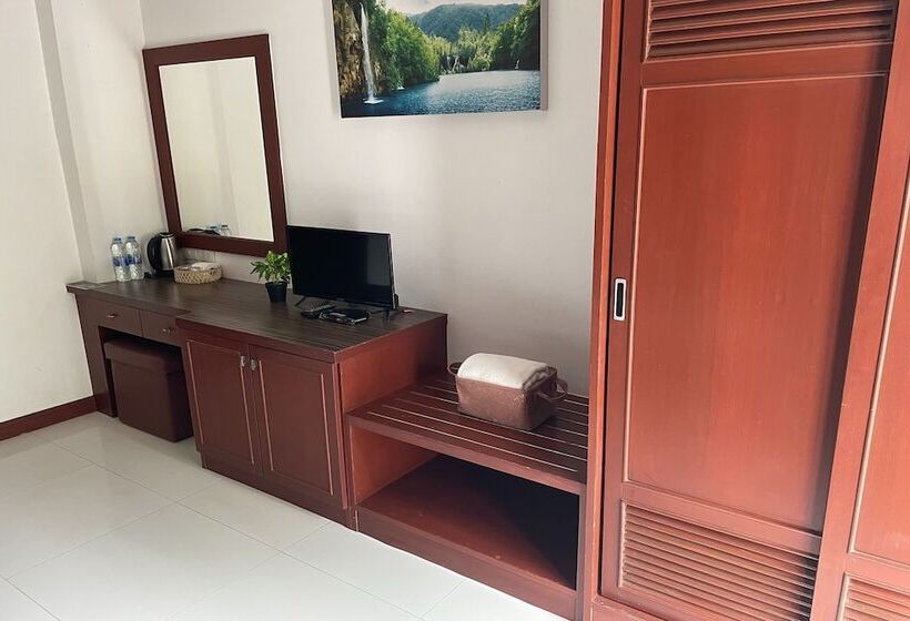 Номер Стандарт, Aromdee At Naithon Beach