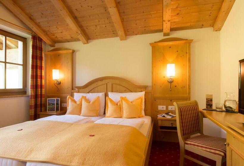 Номер Стандарт с Балконом, Berghotel Johanneshof