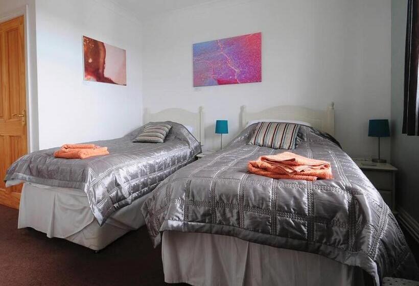 Дом 3 Спальни, Jurassic Loft Apartment