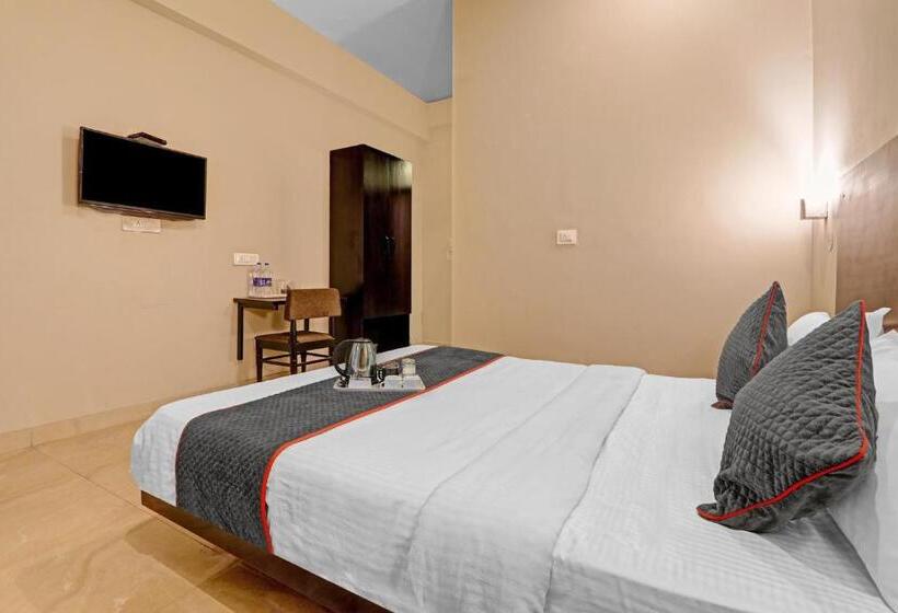 Трехместный Номер Классика, Super Townhouse 423 Amaraa Hotel Near Phoenix Palassio