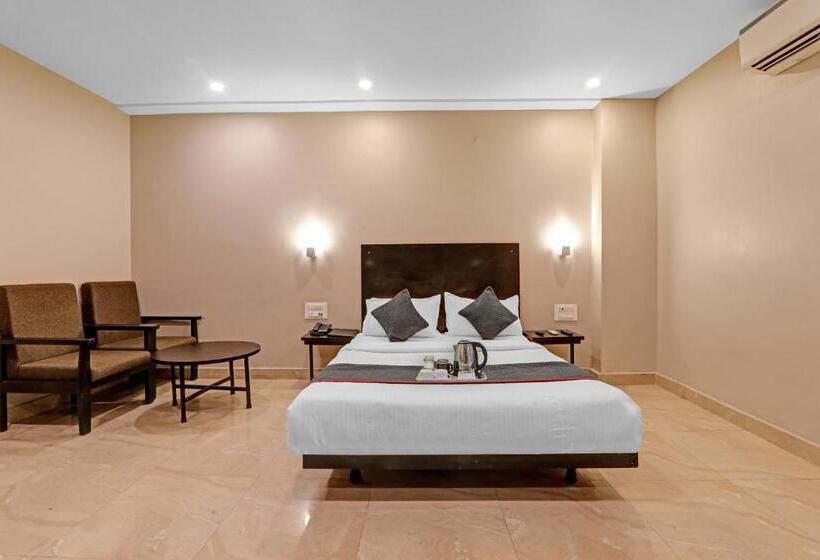 Трехместный Номер Deluxe, Super Townhouse 423 Amaraa Hotel Near Phoenix Palassio