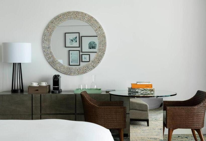 اتاق لوکس با چشم‌انداز, The Ritz Carlton, Turks & Caicos