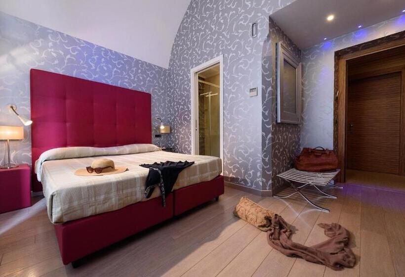 Классический Номер, Palazzo Ferraioli   Hotel & Wellness
