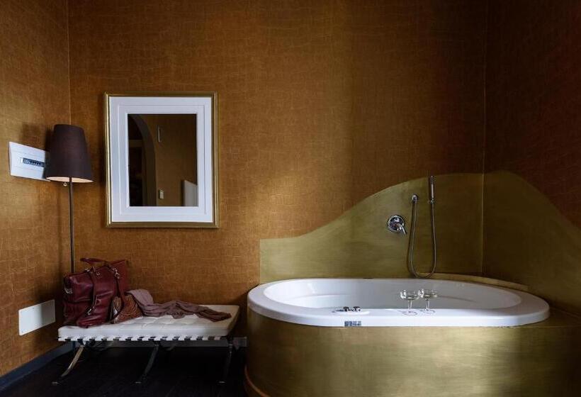 Трехместный Superior Вид на Море, Palazzo Ferraioli   Hotel & Wellness