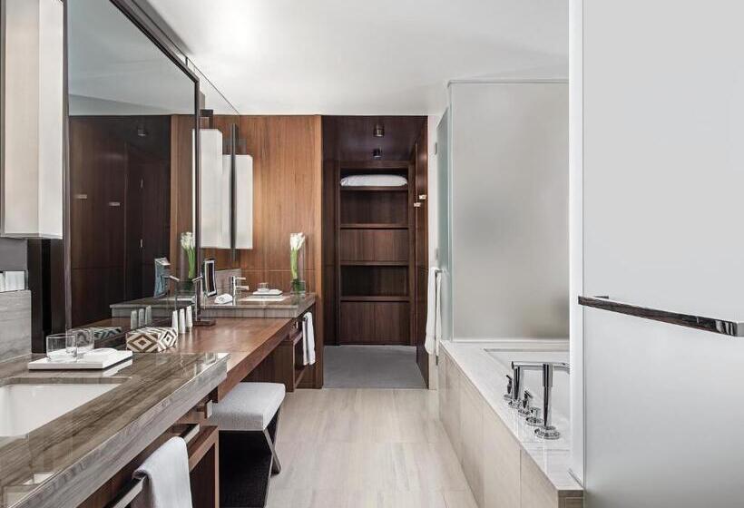 اتاق لوکس با تخت بزرگ, The Langham New York Fifth Avenue