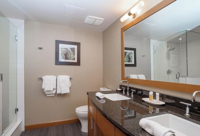２ベッドスイートルーム, Sutton Place Hotel Revelstoke Mountain Resort