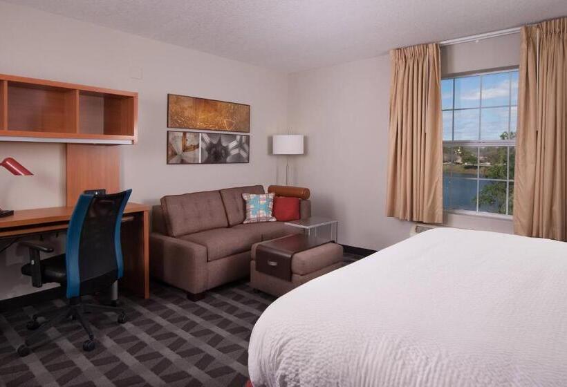 스탠다드 스튜디오 킹침대, Towneplace Suites The Villages