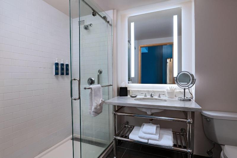 キングサイズベッドのデラックスルーム, Four Points By Sheraton Houston West