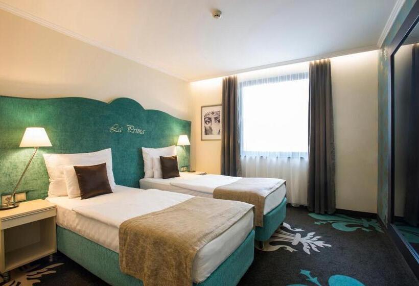 Номер Deluxe, La Prima Fashion Hotel Budapest