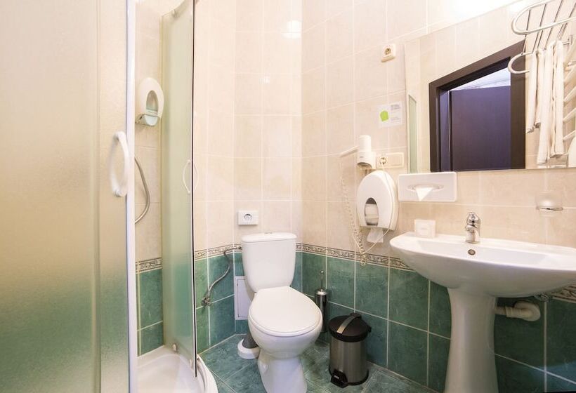 غرفة قياسية, Optima Dworzec Lviv