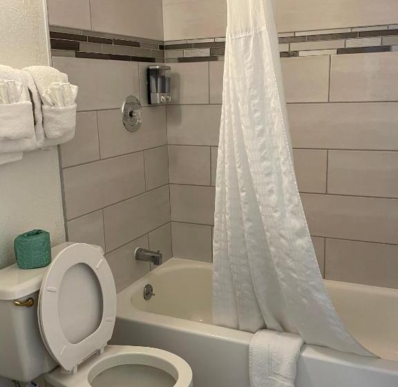 标准间, Tricove Inn & Suites