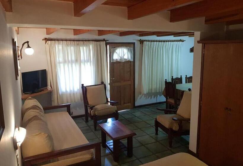 Standard Room, Melewe