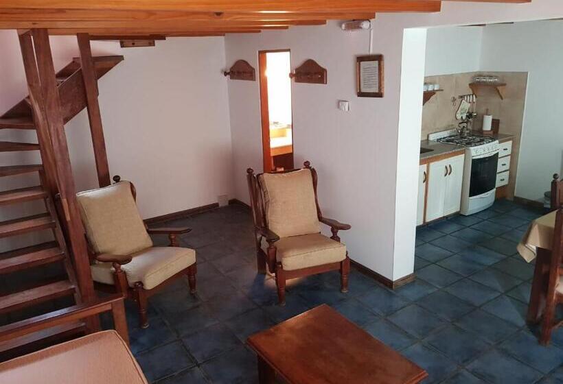 2 Bedroom Apartment, Melewe