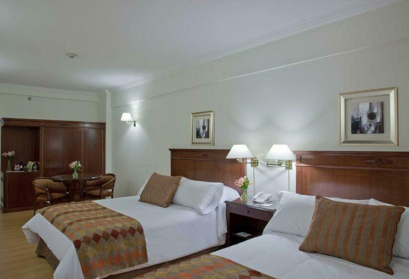 اتاق سوپریور سه تخته, Scala Hotel Buenos Aires