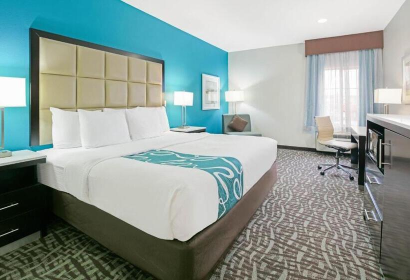 Стандартный Номер Кровать Кинг, La Quinta Inn & Suites By Wyndham Paris