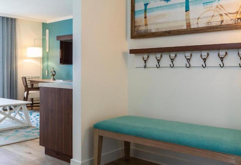 디럭스 스위트 킹 침대, Margaritaville Lake Resort, Lake Conroe