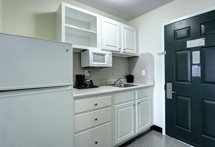 스탠다드 룸 더블 침대 2개, Suburban Studios Westminster Denver North