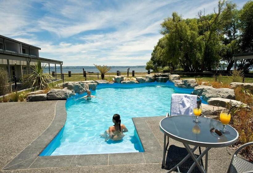 Номер Deluxe, Wai Ora Lakeside Spa Resort