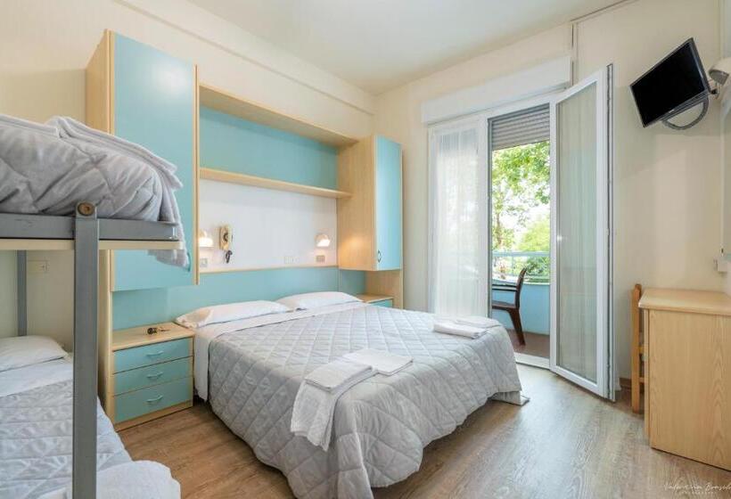 Четырехместный Номер Стандарт, Vmbabyhotel & Residence Parador