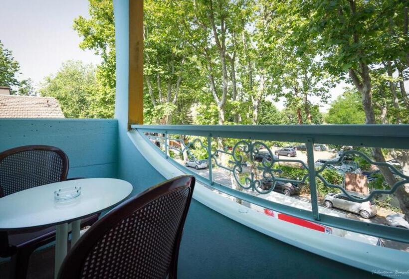 Четырехместный Номер Стандарт, Vmbabyhotel & Residence Parador
