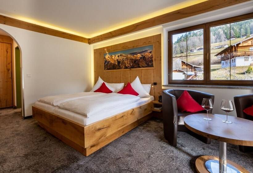 غرفة سوبيريور مزودة بشرفة, Alpenhotel Denninglehen