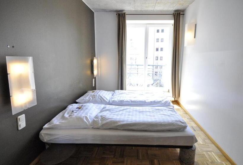 اتاق استاندارد, Five Elements Hostel Frankfurt